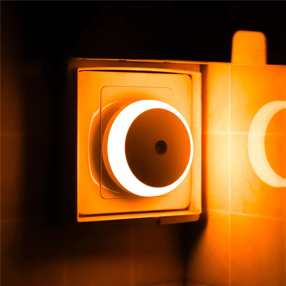 Luminária de Tomada com Design Inteligente e Moderno