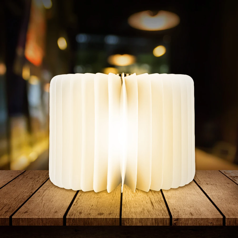 Luminária Livro Aberto em LED de Madeira Recarregável USB