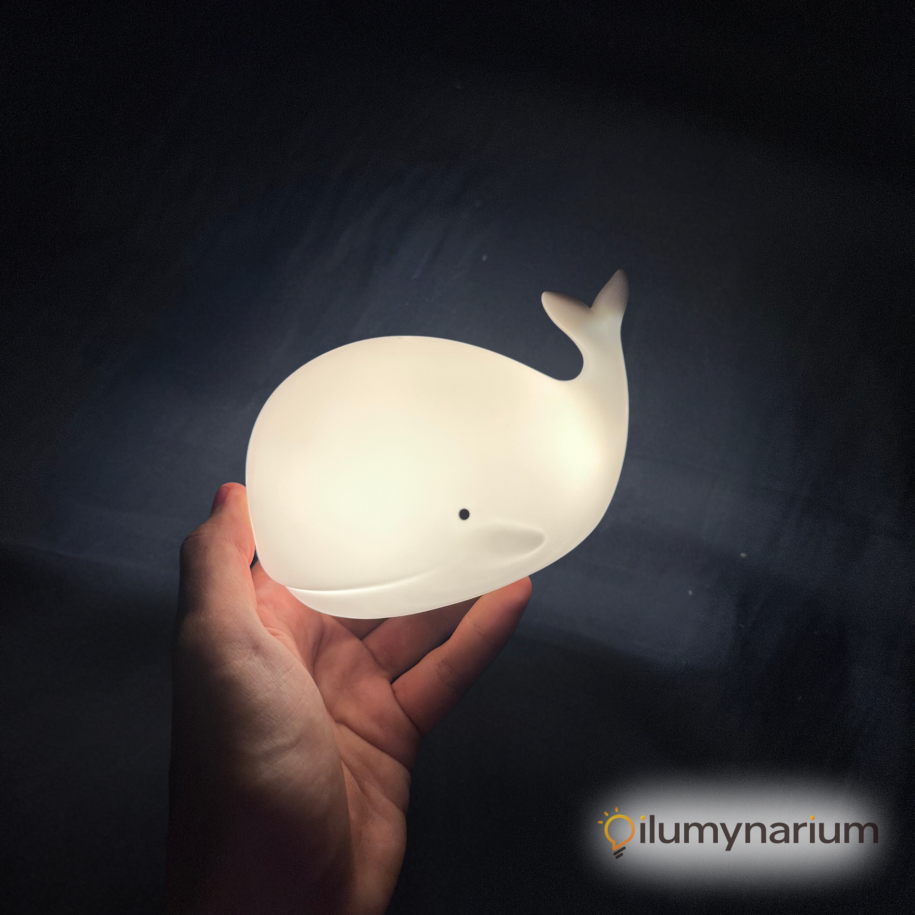 Luminária Baleia Touch de Silicone Com Alternação de Luz ao Toque