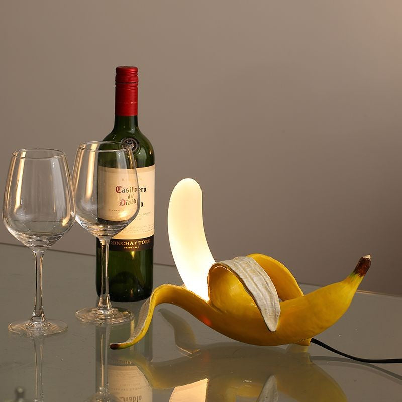 Luminária de Mesa Banana LED Criativa com Iluminação Confortável