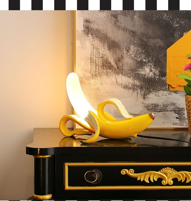 Luminária de Mesa Banana LED Criativa com Iluminação Confortável