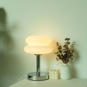 Ilumine seu espaço com o elegante Abajur de Mesa de Vidro Macaron, que oferece ajuste tri cromático para diferentes ambientes e proteção ocular para uma iluminação suave e confortável.