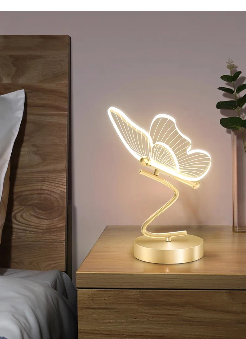 Luminária de Mesa LED Nórdica em Formato de Borboleta com Interruptor para