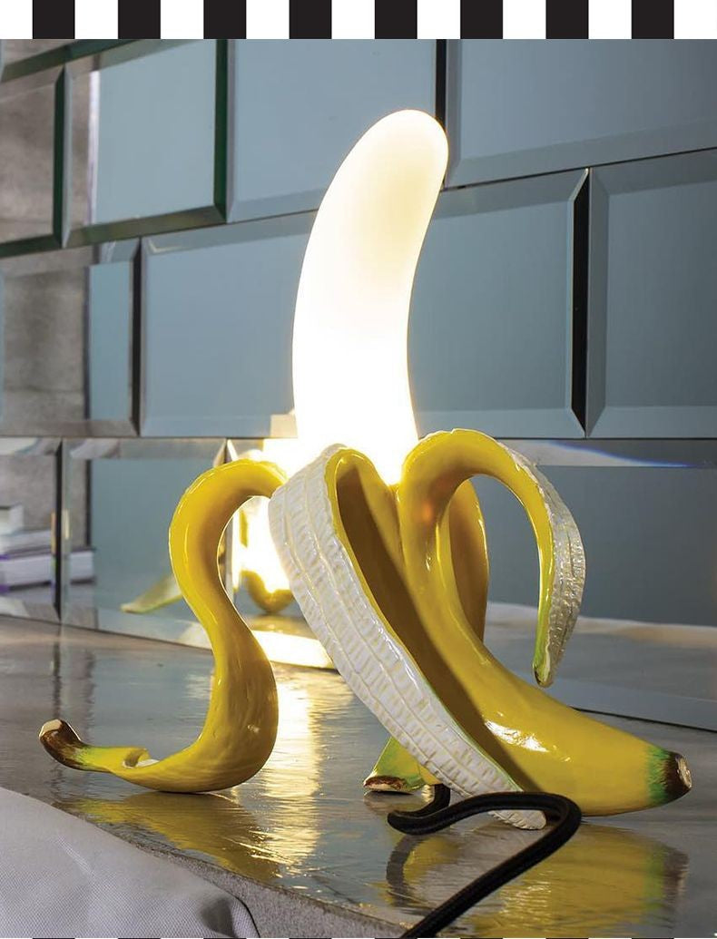 Luminária de Mesa Banana LED Criativa com Iluminação Confortável