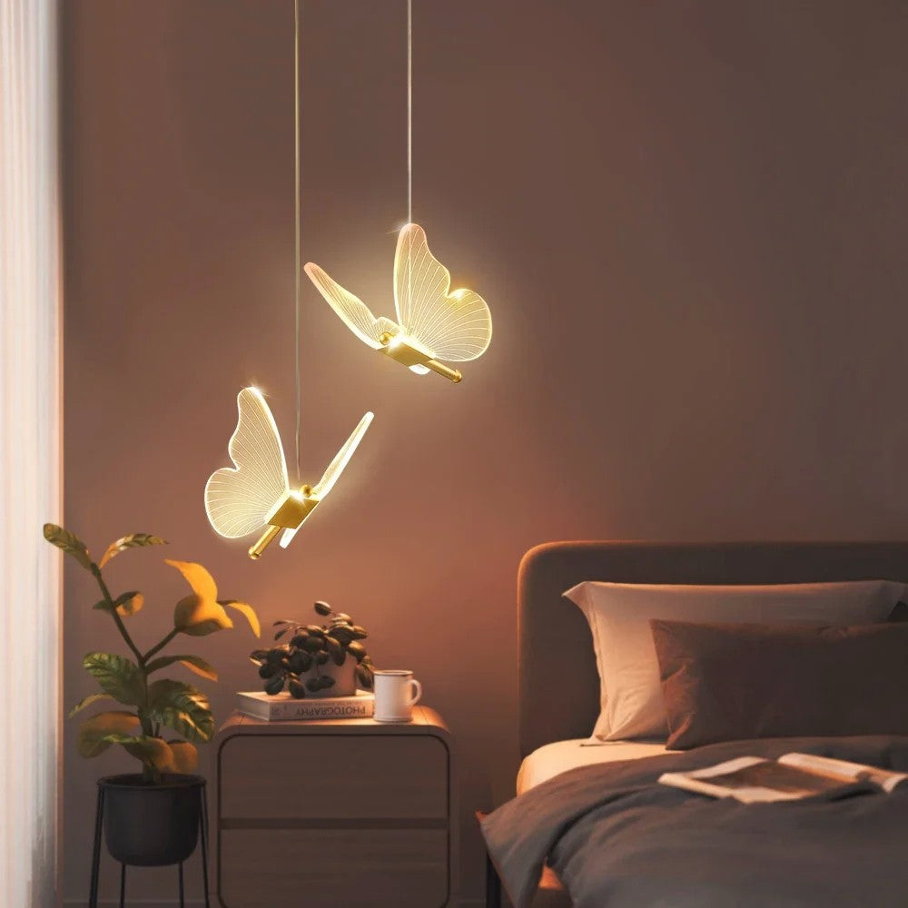Transforme seu espaço com esta luminária LED pendente de borboleta, que combina sofisticação e modernidade em um design encantador.