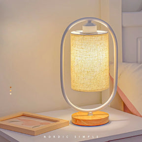 Luminária de Mesa Nórdica com Madeira de Bambu e Tecido