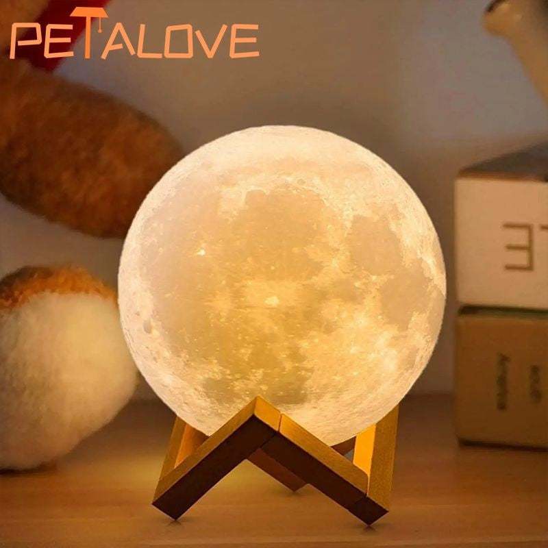 Explore a magia da Lua com nossa luminária multicolorida, projetada para criar uma atmosfera suave e sofisticada em qualquer ambiente.