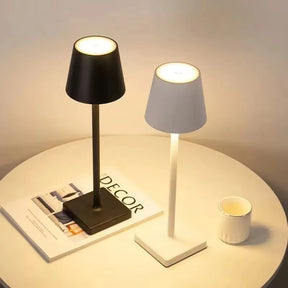 Luminária de Mesa LED Touch Recarregável, Ajuste de 3 Intensidades de Luz para Iluminação Personalizada.